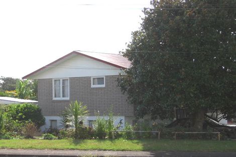Photo of property in 9 Barrys Road, Glendene, Auckland, 0602