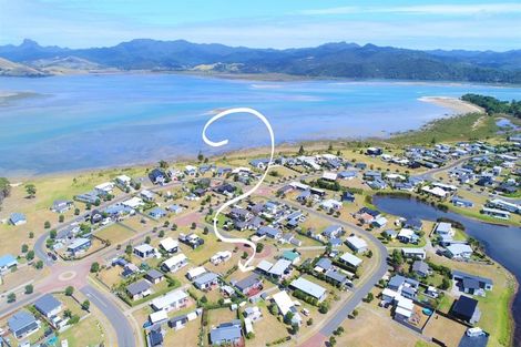 Photo of property in 106 Nikau Close, Matarangi, Whitianga, 3592