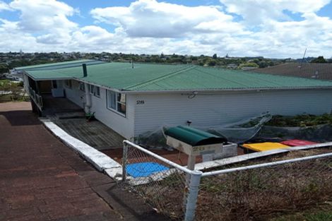 Photo of property in 28 Mayfield Road, Glenfield, Auckland, 0629