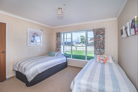 Photo of property in 140 Mako Mako Road, Levin, 5510