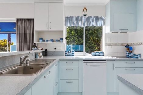 Photo of property in 216 Pohutukawa Avenue, Ohope, 3121