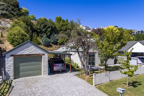 Photo of property in 43 Mcdonnell Road, Arrowtown, 9302