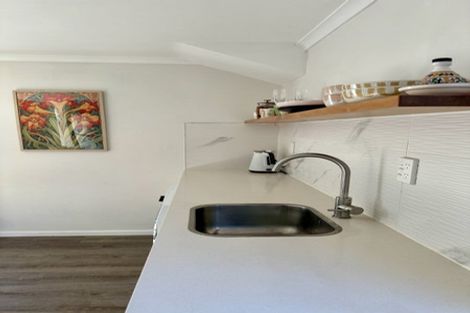 Photo of property in 10 Battersby Avenue, Mount Roskill, Auckland, 1041