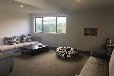 Photo of property in 130 Champion Street, Cannons Creek, Porirua, 5024