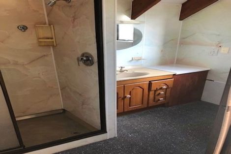 Photo of property in 215 Nixon Road, Taupaki, Henderson, 0782