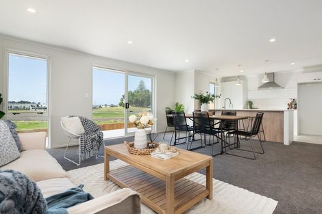 Photo of property in 97 Hills View Drive, Papamoa, 3118