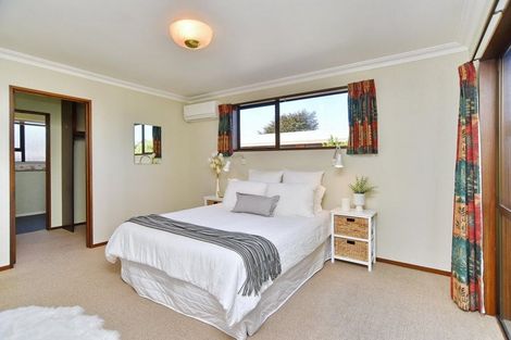 Photo of property in 2 Rex Place, Rangiora, 7400