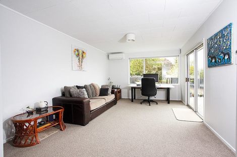 Photo of property in 16 Andelko Place, Henderson, Auckland, 0612