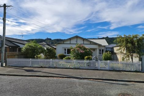 Photo of property in 25 Mcparland Street, Ebdentown, Upper Hutt, 5018