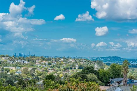 Photo of property in 9 Mcclintock Road, Massey, Auckland, 0614