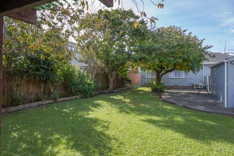 Photo of property in 305 Sawyers Arms Road, Bishopdale, Christchurch, 8053