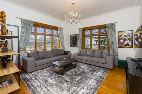 Photo of property in 30 Granville Street, Silverstream, Upper Hutt, 5019