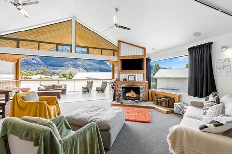 Photo of property in 8 Invincible Drive, Glenorchy, 9372