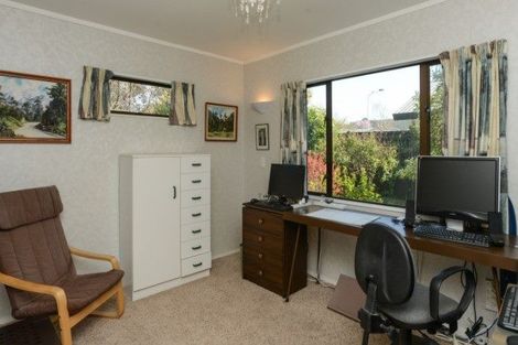 Photo of property in 41 Whiting Crescent, Greenmeadows, Napier, 4112