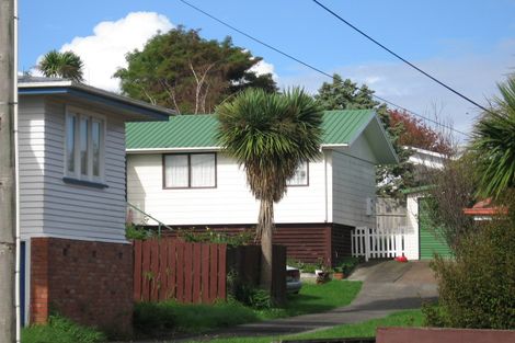 Photo of property in 14a Newington Road, Henderson, Auckland, 0612