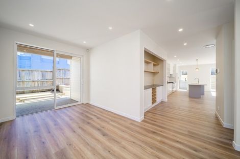 Photo of property in 135 Ormonde Drive, Silverdale, 0932