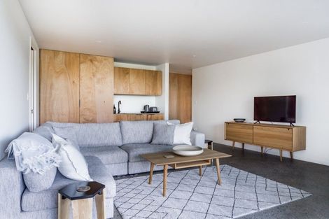 Photo of property in 21 Point Street, Raglan, 3225