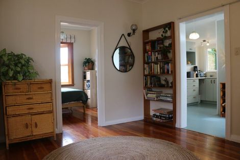 Photo of property in 29 Princess Street, Martinborough, 5711