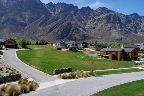 Photo of property in 15 Hackett Road, Jacks Point, Queenstown, 9371