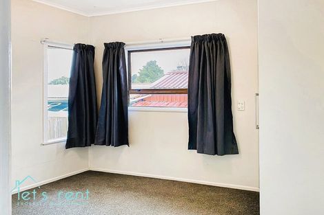 Photo of property in 52 Rosella Road, Mangere East, Auckland, 2024