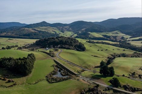 Photo of property in 744 Catlins Valley Road, Tawanui, Owaka, 9586