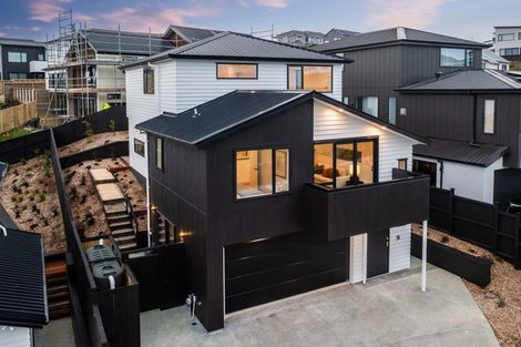 Photo of property in 17 Tupa Street, Long Bay, Auckland, 0630