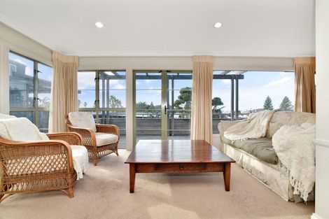 Photo of property in 11 Oceanview Road, Mount Maunganui, 3116