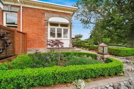 Photo of property in 25 Barrett Street, Westown, New Plymouth, 4310