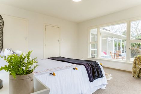 Photo of property in 27 Middlepark Road, Sockburn, Christchurch, 8042