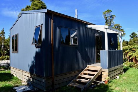 Photo of property in 64 Eco Place, Little Wanganui, Karamea, 7893