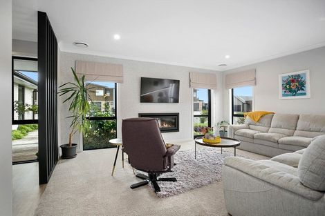 Photo of property in 14 Ruge Court, Cambridge, 3434