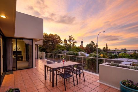 Photo of property in 2/27 Shelbourne Street, Nelson, 7010