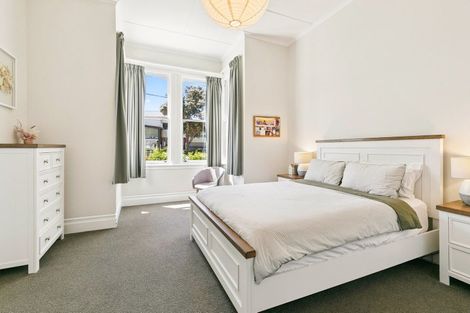 Photo of property in 54 Kilbirnie Crescent, Kilbirnie, Wellington, 6022