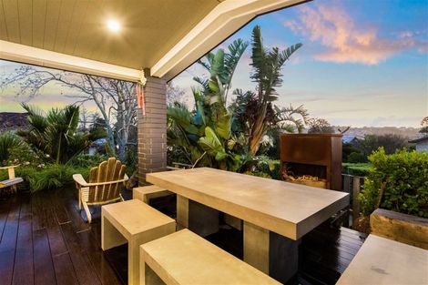 Photo of property in 2 Miran Lane, Red Beach, 0932