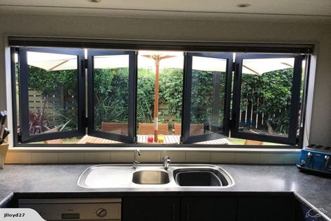 Photo of property in 1 Harris Place, Ngatea, 3503