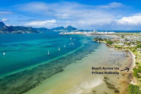 Photo of property in 152e One Tree Point Road, One Tree Point, 0118