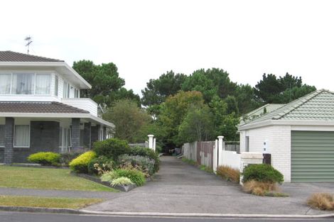 Photo of property in 1/9 Mandica Place, Sunnynook, Auckland, 0632