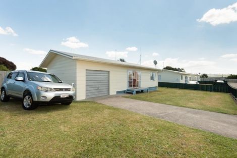 Photo of property in 16 Harris Street, Naenae, Lower Hutt, 5011