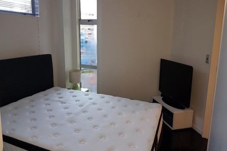 Photo of property in Scotia Tower Apartments, 8a/8 Scotia Place, Auckland Central, Auckland, 1010