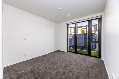 Photo of property in 771a East Coast Road, Northcross, Auckland, 0630
