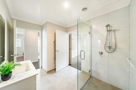 Photo of property in 15 Chalfont Road, Silverstream, Upper Hutt, 5019