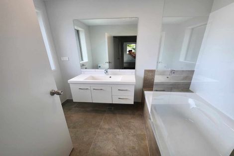 Photo of property in 4c Bosun Place, Te Atatu Peninsula, Auckland, 0610