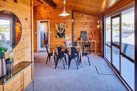 Photo of property in 14 Laburnum Grove, Maungaraki, Lower Hutt, 5010