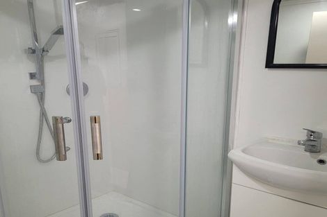 Photo of property in 32 Riverhills Avenue, Pakuranga Heights, Auckland, 2010