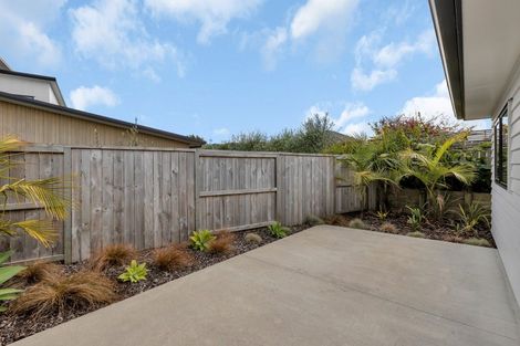 Photo of property in 13 Olney Court, One Tree Point, 0118