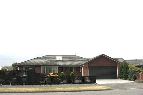 Photo of property in 3 Forest Drive, Parklands, Christchurch, 8083