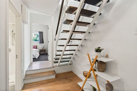 Photo of property in 2/32 Abberley Crescent, St Albans, Christchurch, 8014