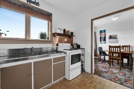 Photo of property in 38 Bedford Street, Eltham, 4322