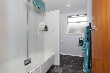 Photo of property in 9 Dalrymple Place, Marton, 4710