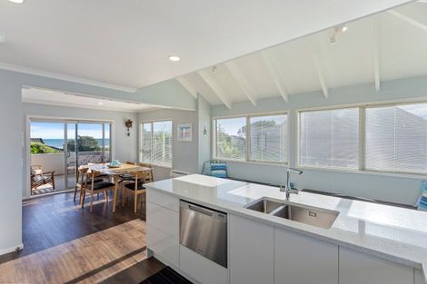 Photo of property in 8 Scott Avenue, Otaki Beach, Otaki, 5512